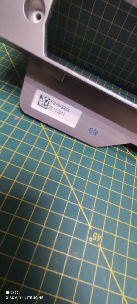Панель LG F2H9HS2S С дефектом