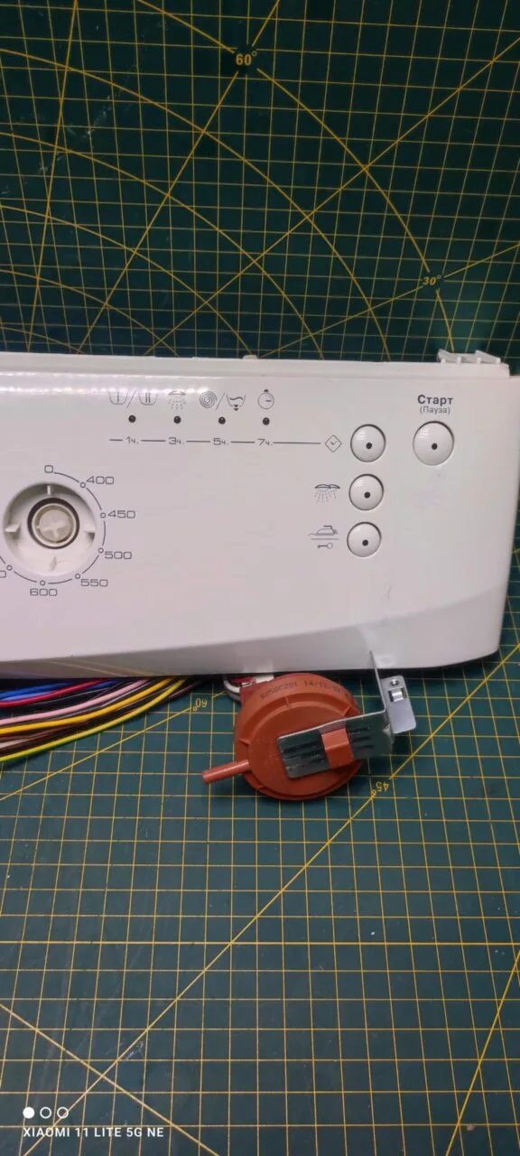 Модуль Whirlpool AWG222 с дефектом