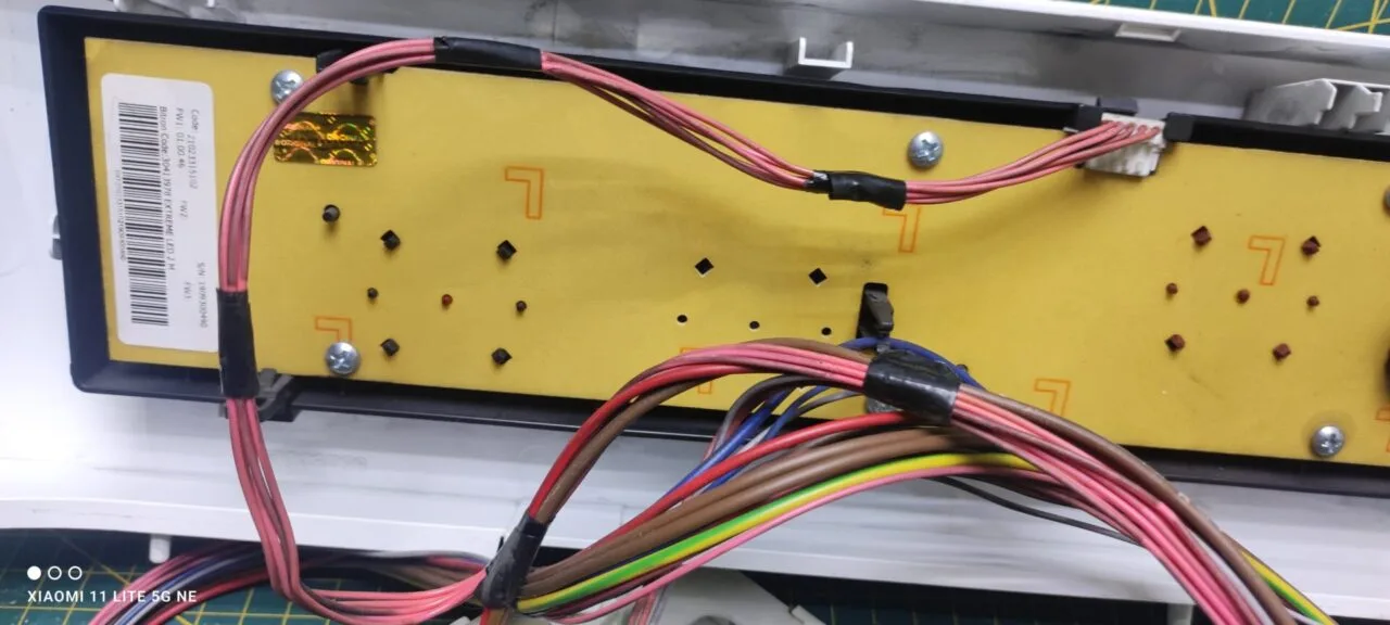 Модуль Indesit PWSB 50851 с дефектом пластика