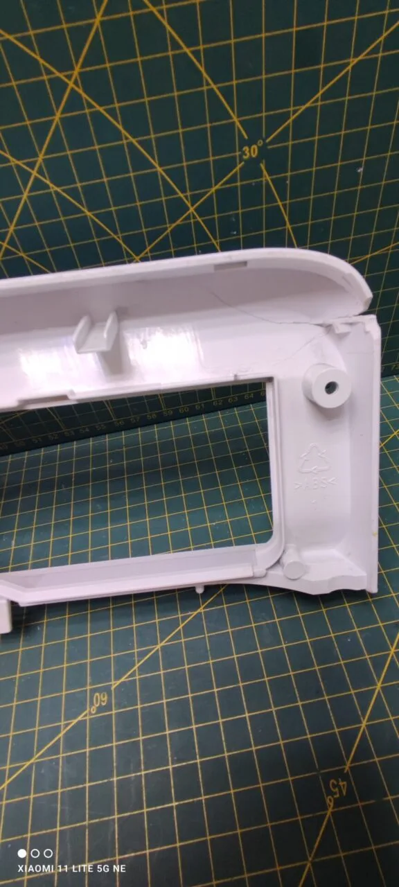 Модуль Indesit PWSB 50851 с дефектом пластика