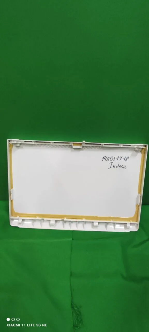 Верхняя крышка Ariston 148031718 для см