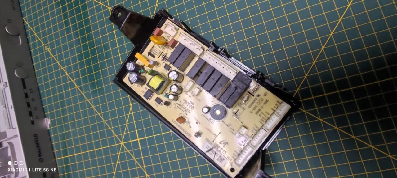 Панель с модулем Maunfeld MLP-08S для пмм