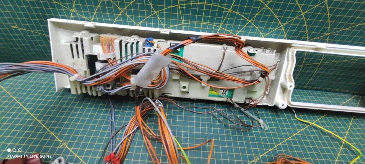 Модуль Bosch WFG 2060 с дефектом