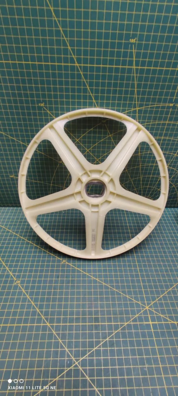 Шкив Electrolux 132385301E
