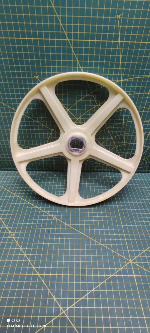 Шкив Electrolux 132385301E
