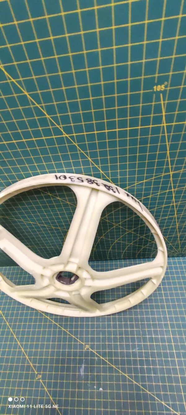 Шкив Electrolux 132385301E