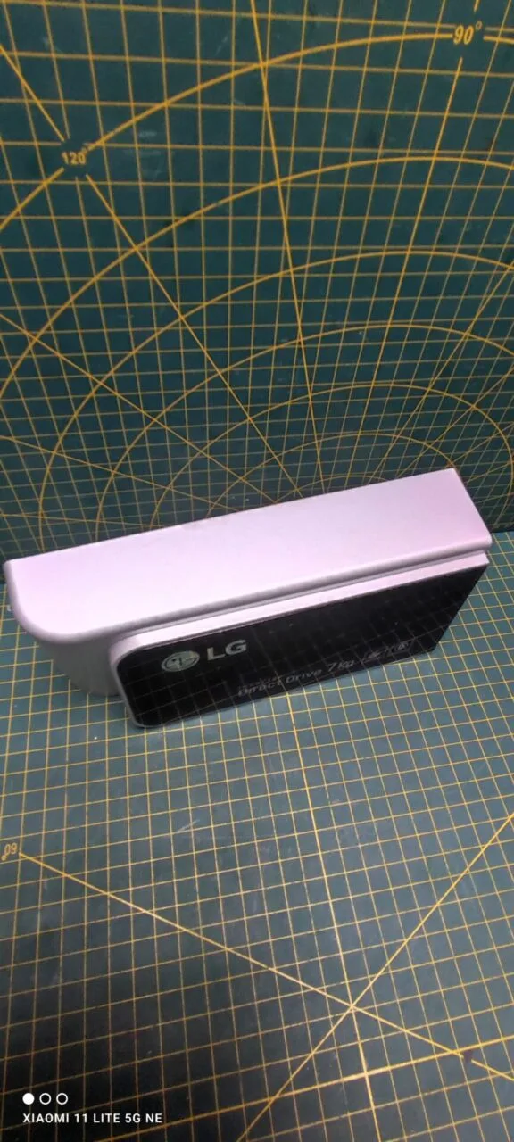 Панель порошкоприемника LG MGC 633221 сер.