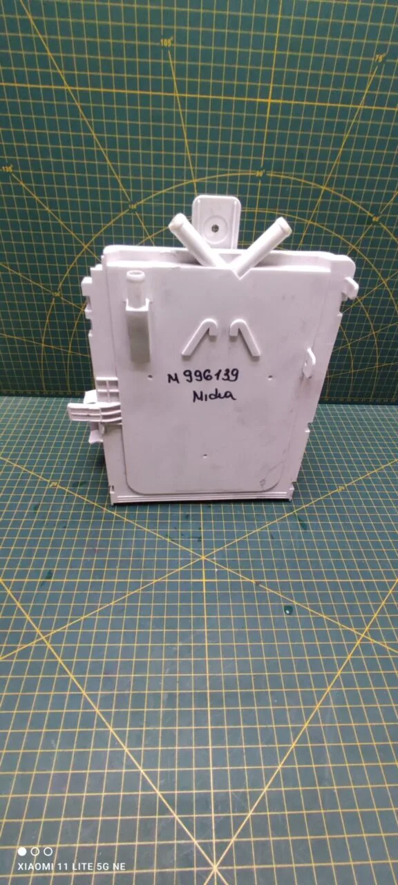 Бункер порошкоприемника Midea M996139