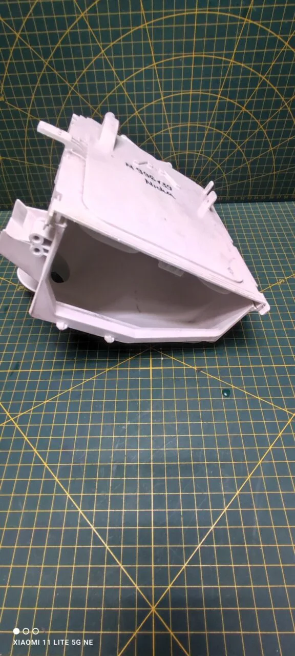 Бункер порошкоприемника Midea M996139