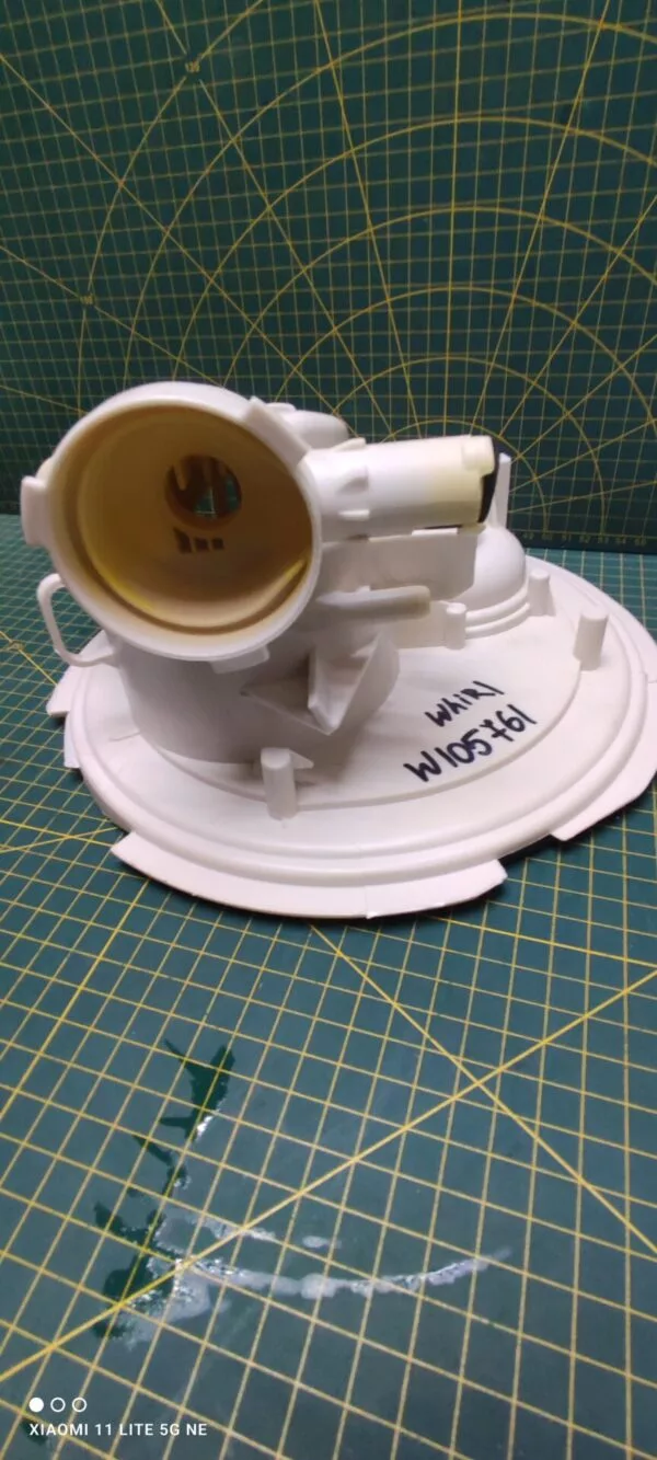 Чаша (поддон) Whirlpool W105761