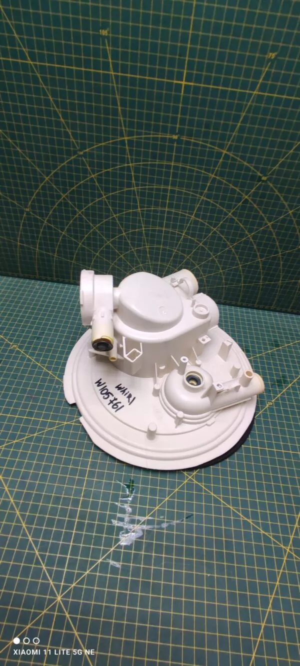 Чаша (поддон) Whirlpool W105761