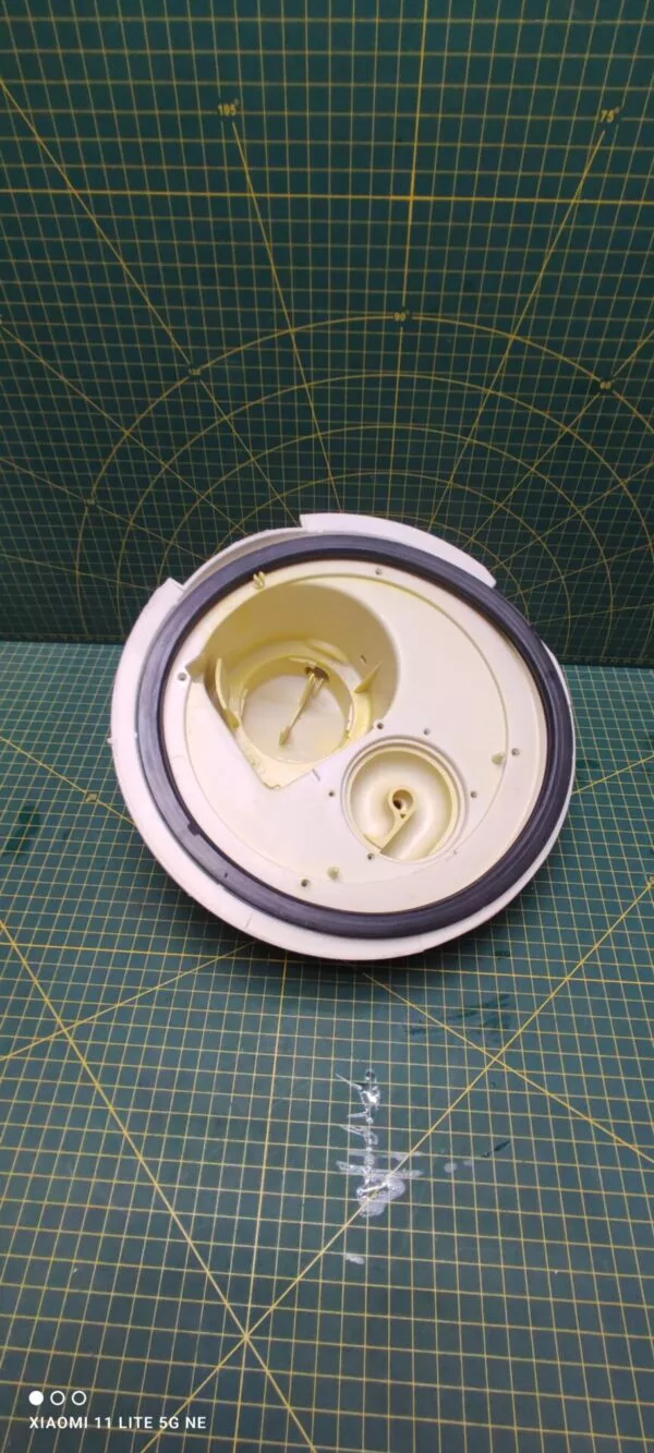 Чаша (поддон) Whirlpool W105761