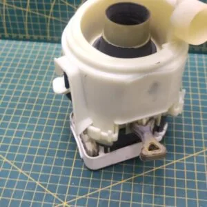 Рециркуляционный насос Bosch Siemens 9000561777