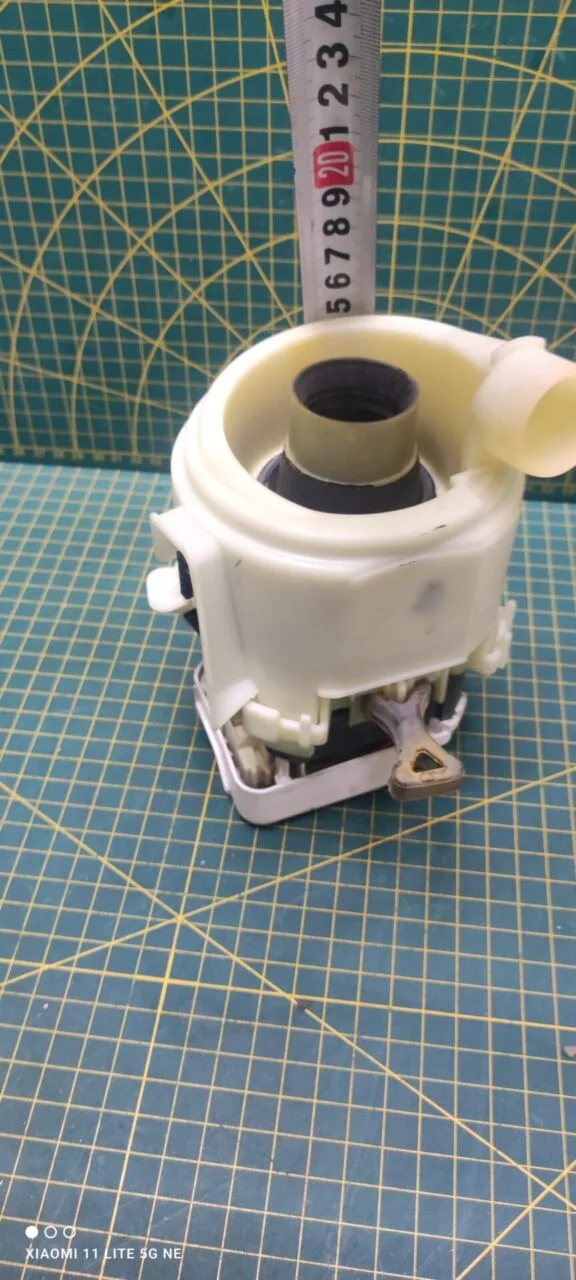 Рециркуляционный насос Bosch Siemens 9000561777