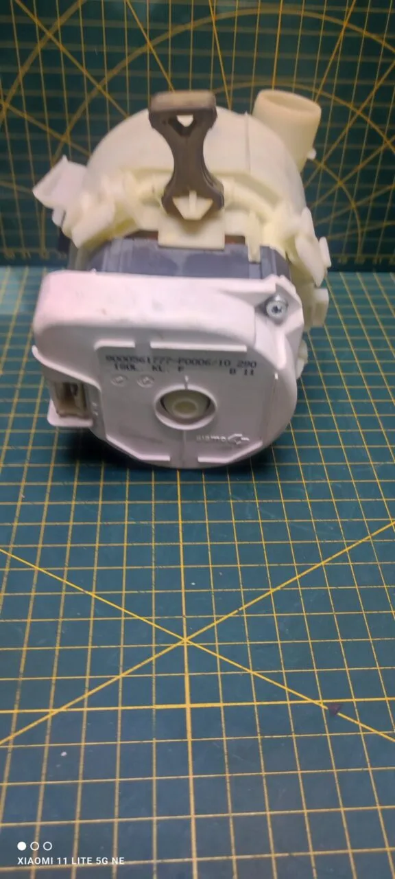 Рециркуляционный насос Bosch Siemens 9000561777