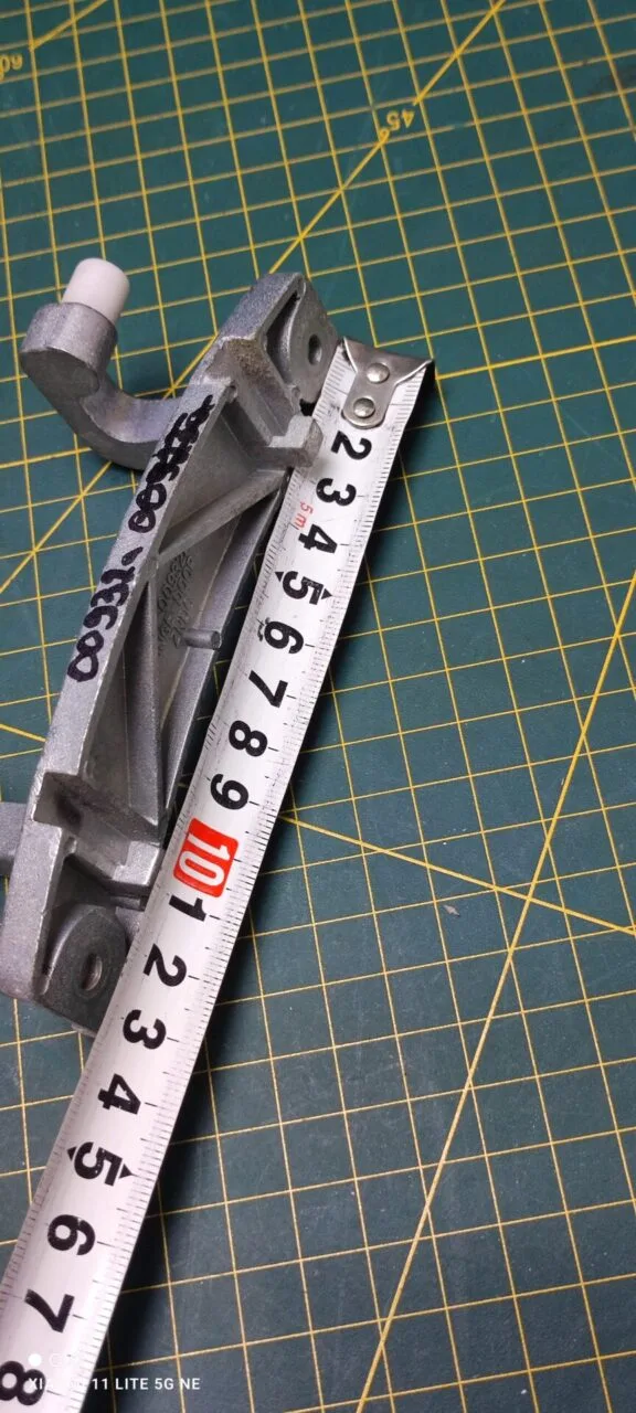 Петля люка Samsung DC61-00932A +2 втулки