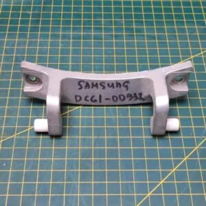 Петля люка Samsung DC61-00932A +2 втулки Петля люка Samsung DC61-00932A +2 втулки