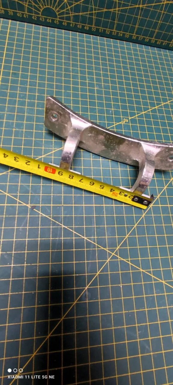Петля люка LG MEF 42741701