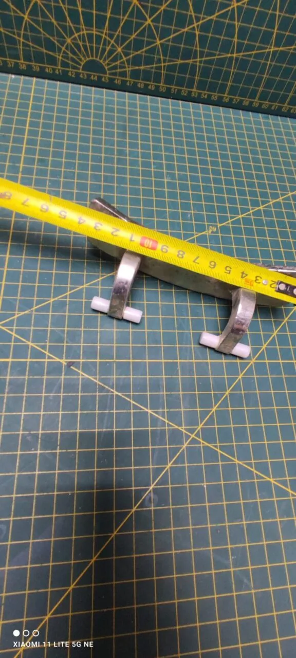 Петля люка LG MEF 42741701