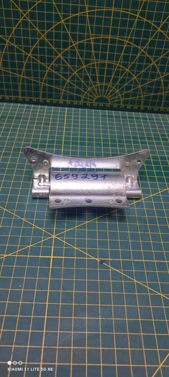 Петля люка Bosch Neff 659291