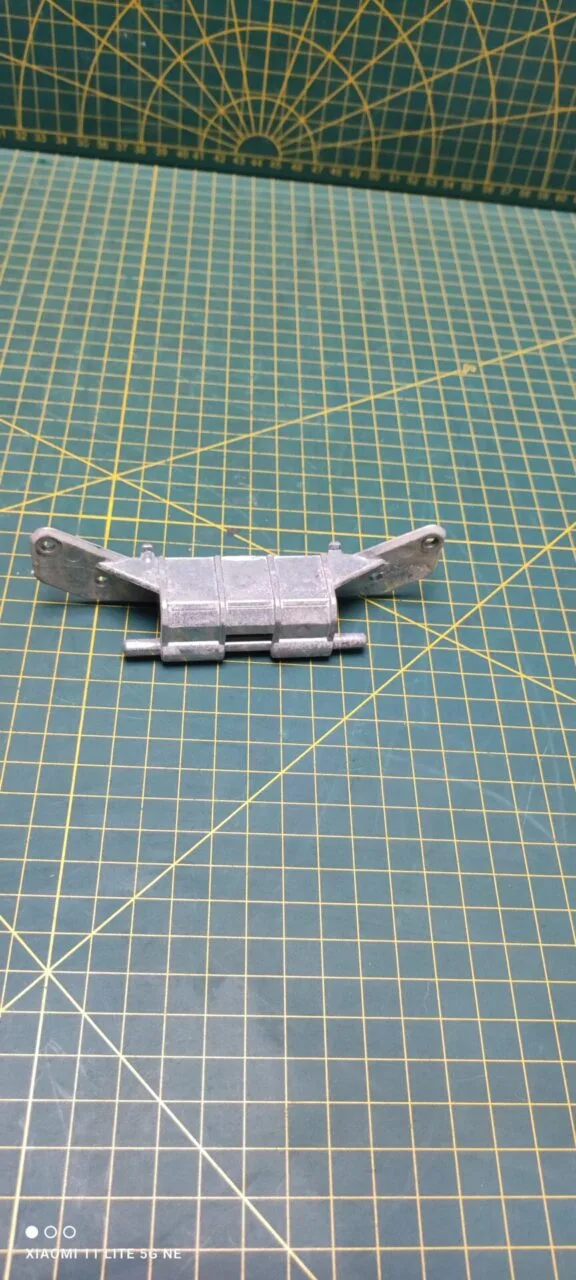 Петля люка Bosch 153150