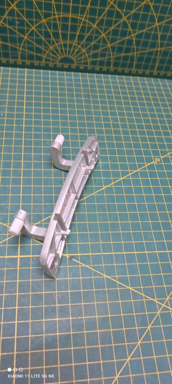 Петля люка Dexp F 42050001 +2 втулки
