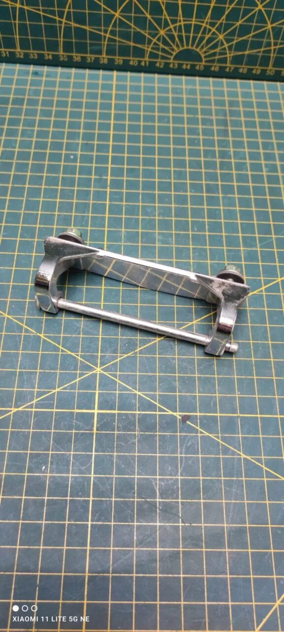 Петля люка Miele T.-Nr.5403010