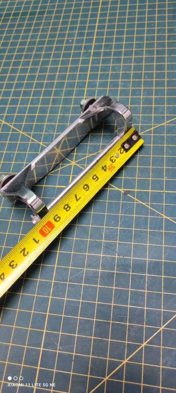 Петля люка Miele T.-Nr.5403010