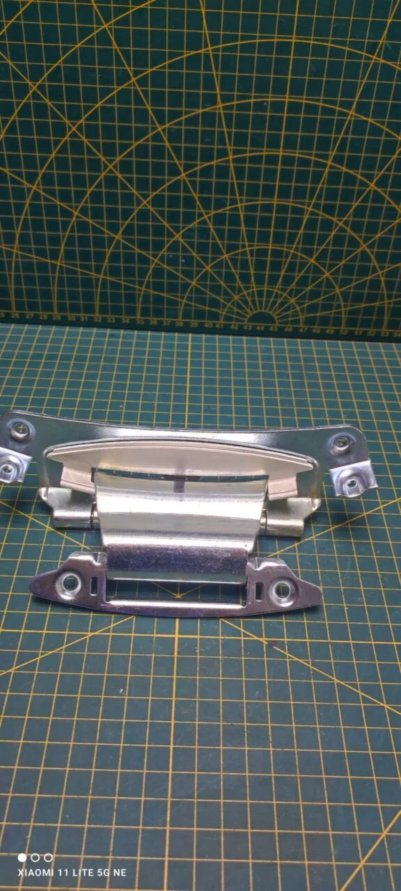Петля люка Electrolux, Zanussi 1320044058