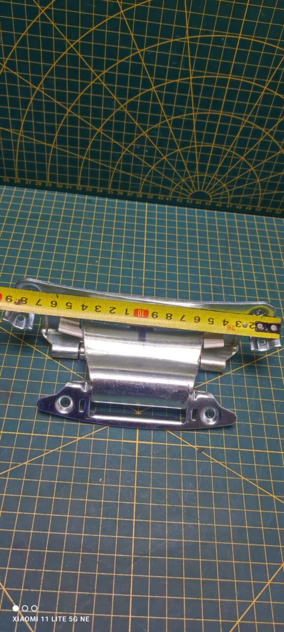 Петля люка Electrolux, Zanussi 1320044058