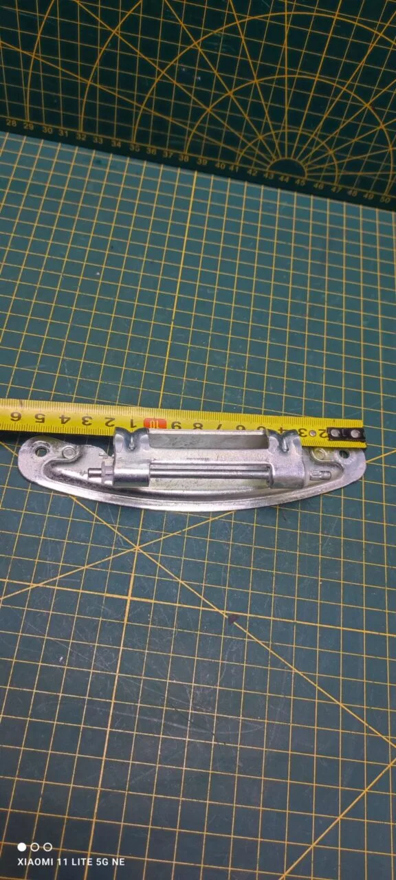 Петля люка Electrolux, AEG, Zanussi 1325023008 к стиральной машине