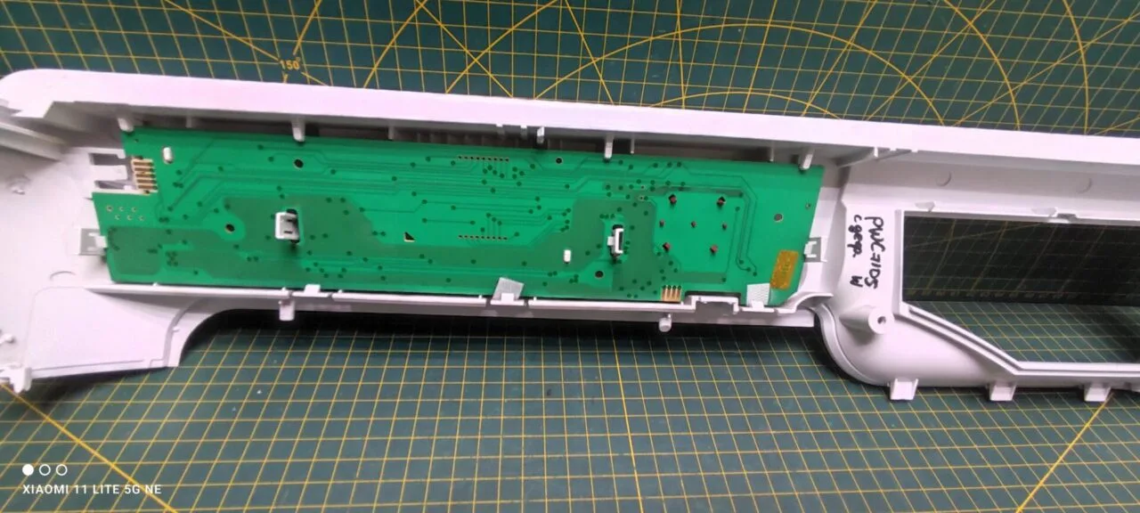 Панель Indesit PWC7105W с дефектом