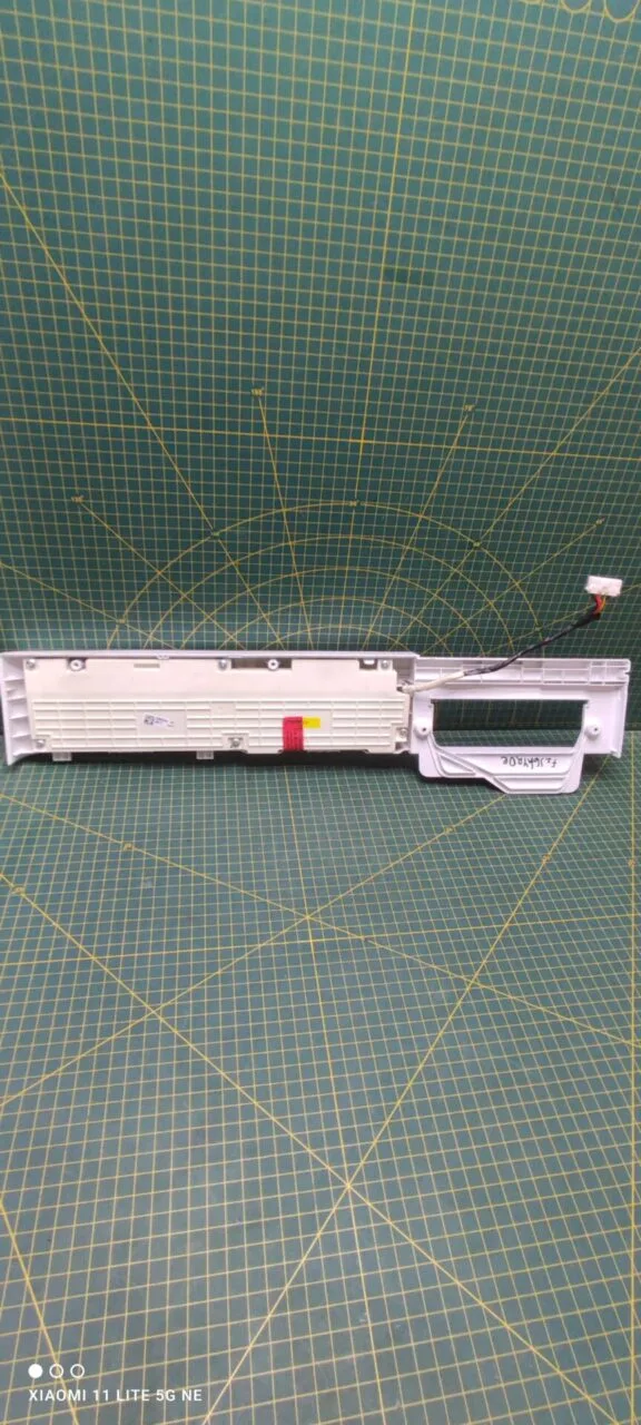 Панель LG F2J6HYR0E