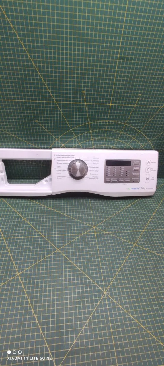 Панель Samsung Wf702U2BBWQ