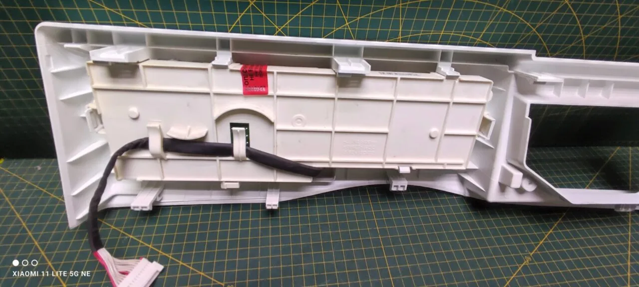 Панель Samsung Wf702U2BBWQ