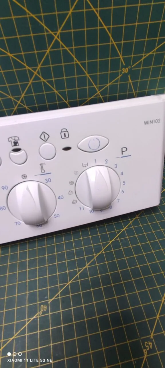 Панель Indesit WIN 102