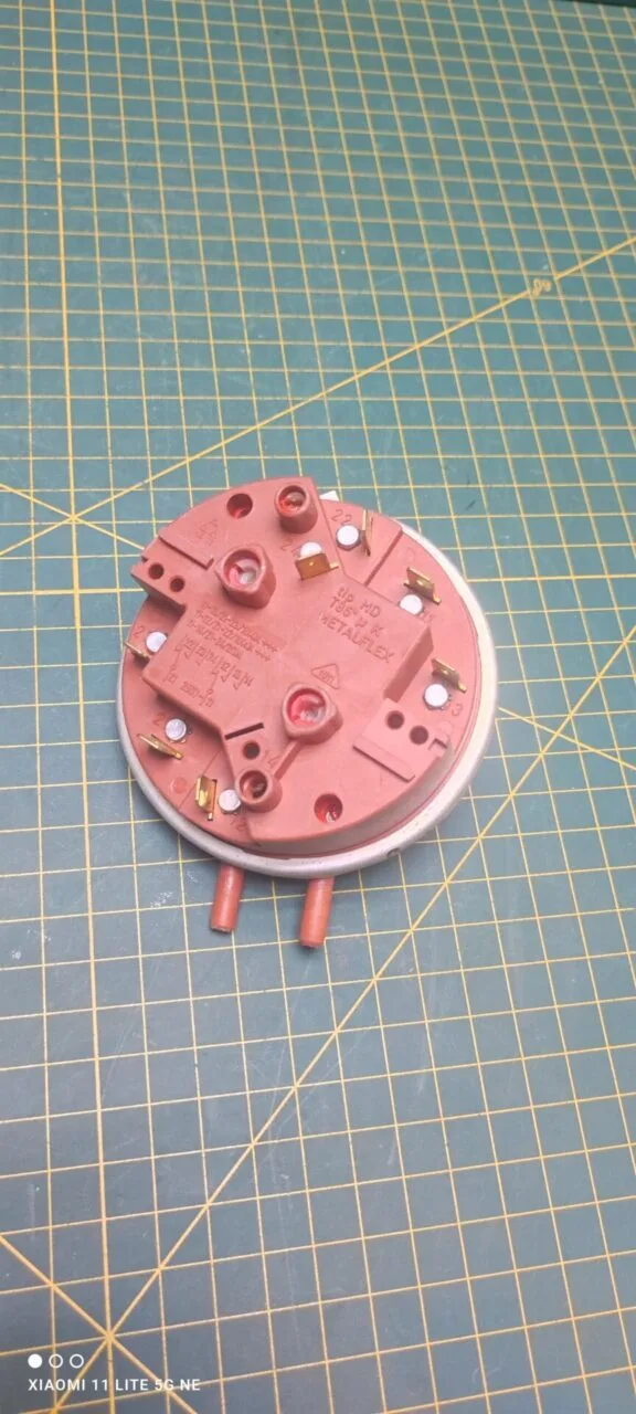 Прессостат Bosch 468-952