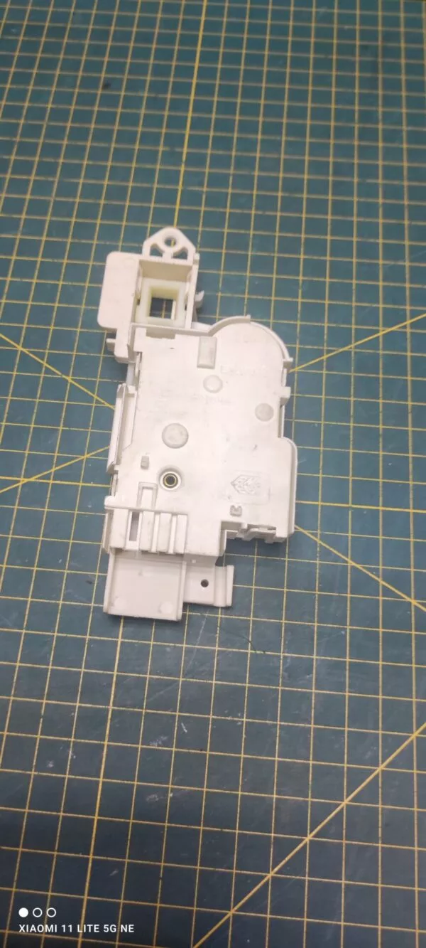 Устройство блокировки люка (убл) вертикалки Electrolux A00556501/A00556504
