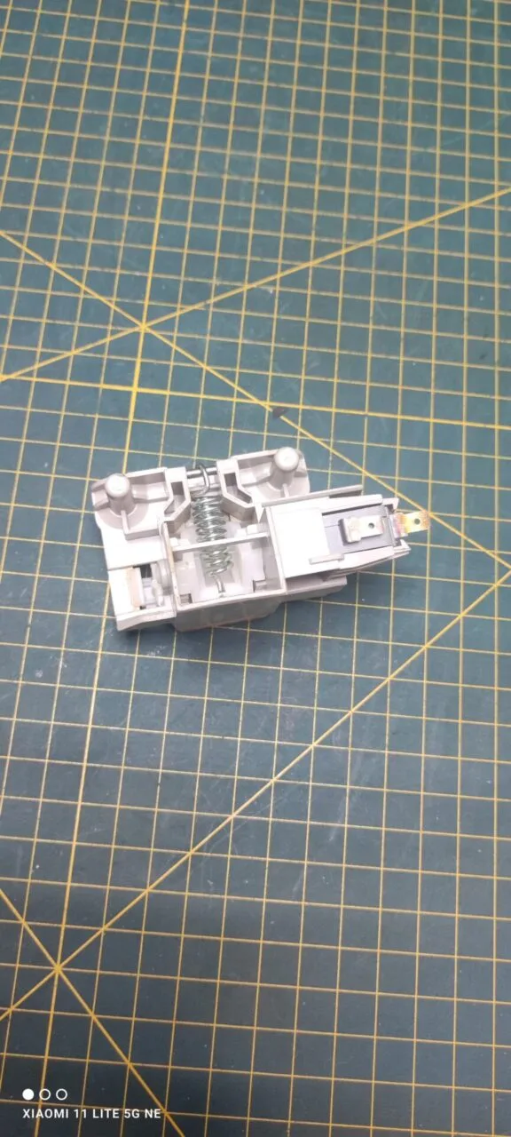 Замок люка Dexp bg 210189 для пмм