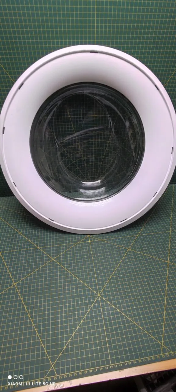 Люк LG ADC 74806502 с дефектом (без защит.стекла)