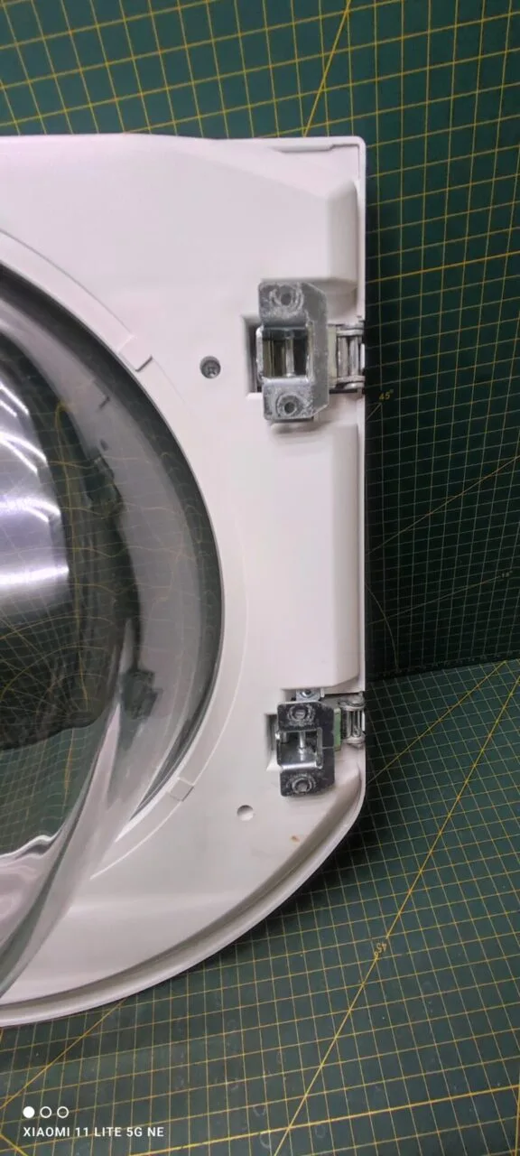 Люк Whirlpool Ariston MWG71484L
