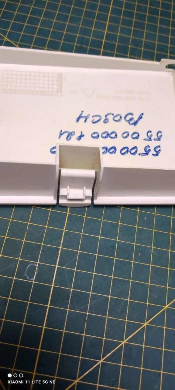 Панель сливного фильтра Bosch 5500000060/121  желт.
