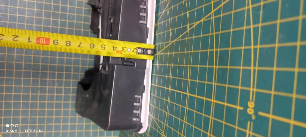Панель сливного фильтра Samsung DC63-00920A ,белая