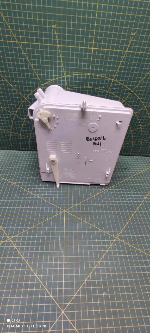 Бункер порошкоприемника Bosch BS 1601B