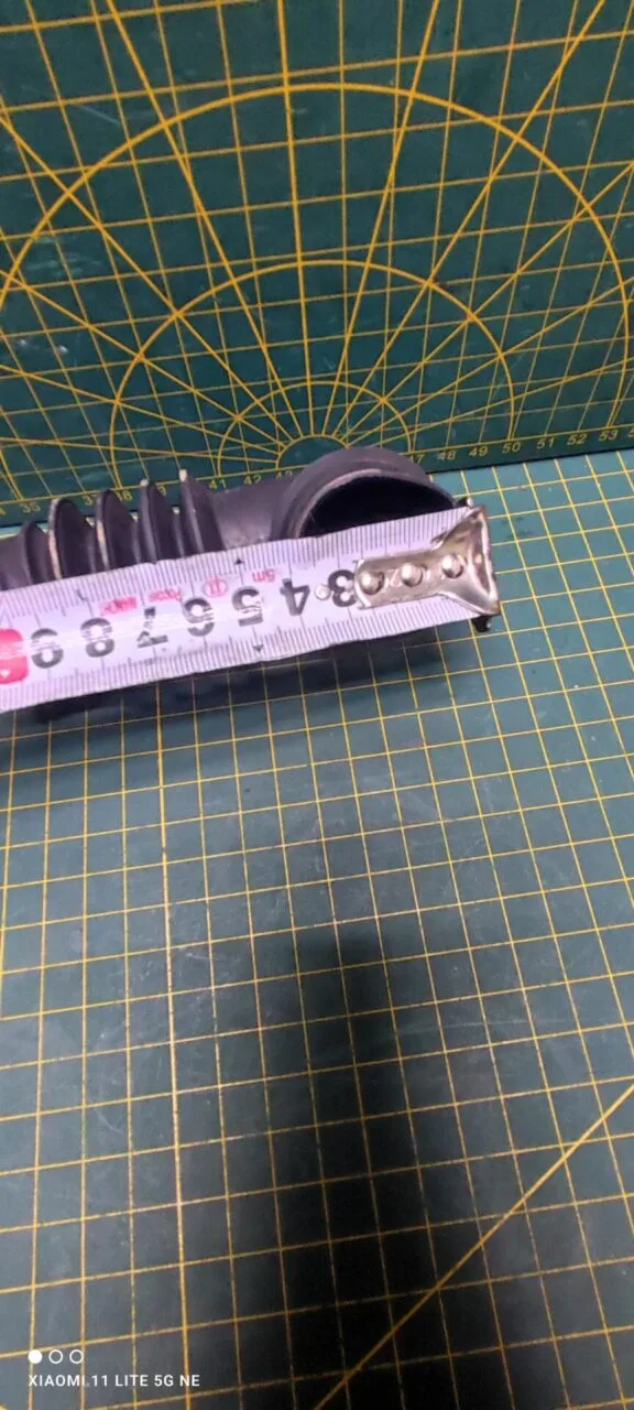 Патрубок Bosch 9000325970