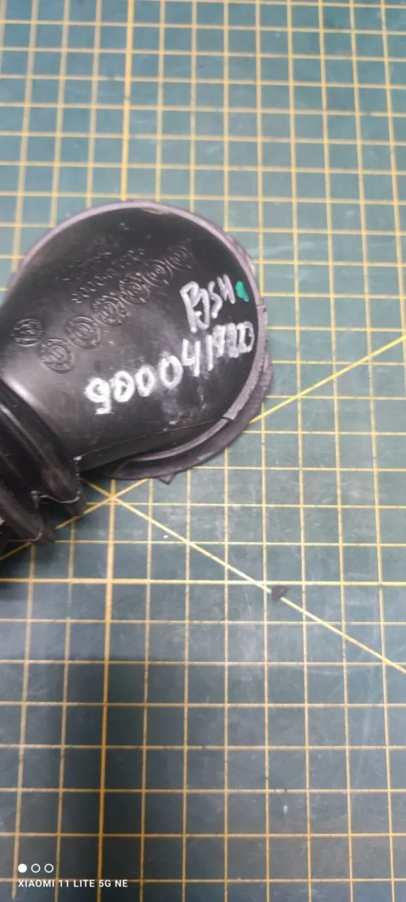 Патрубок Bosch 9000417223