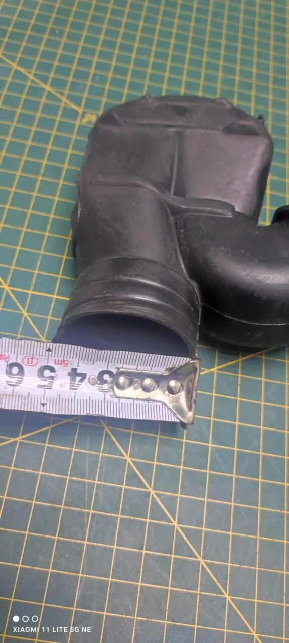Патрубок Bosch 9000417223