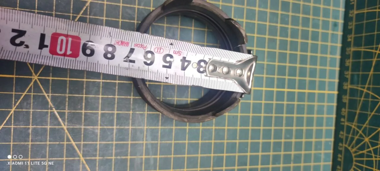 Патрубок Bosch 9000340587