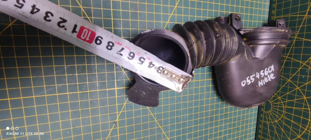 Патрубок Miele 05545601