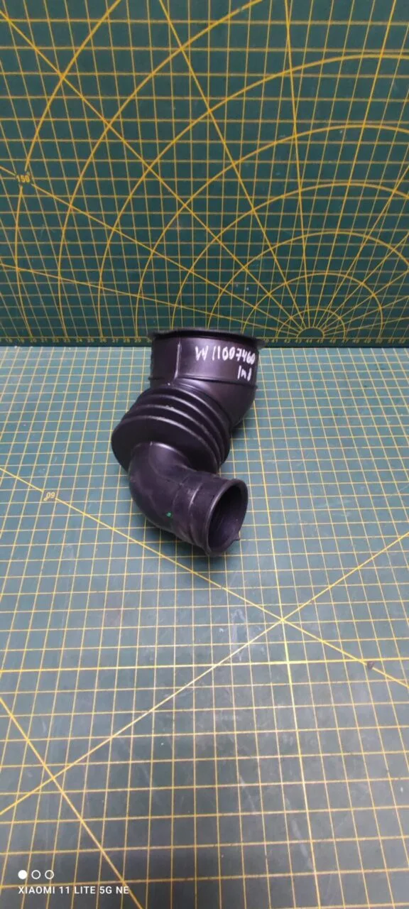 Патрубок Indesit W 11007460